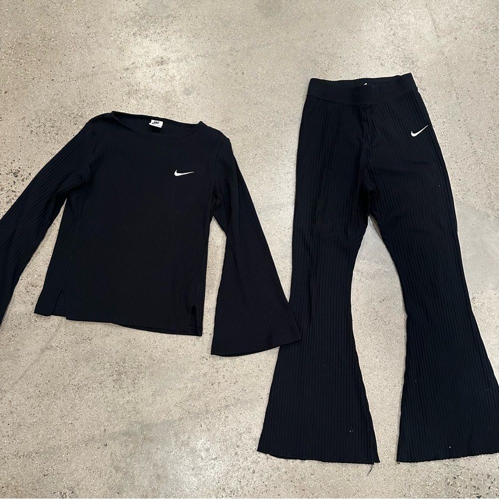 Nike ribbed set